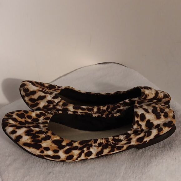 Cato Leopard Print Women's Flats - Picture 1 of 6